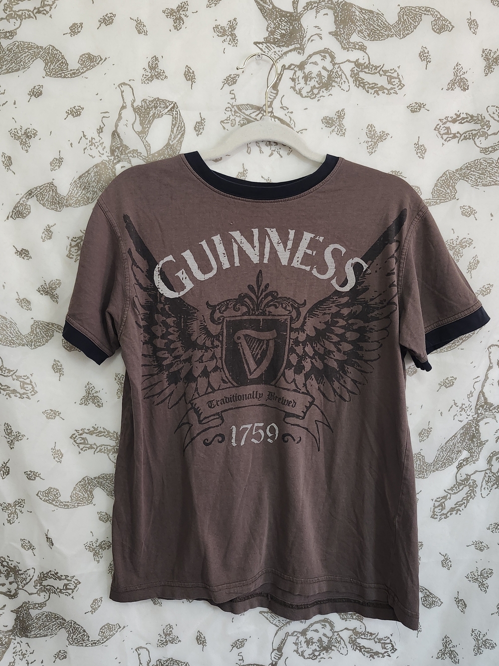 Guinness Men's Brown Graphic Logo T-Shirt